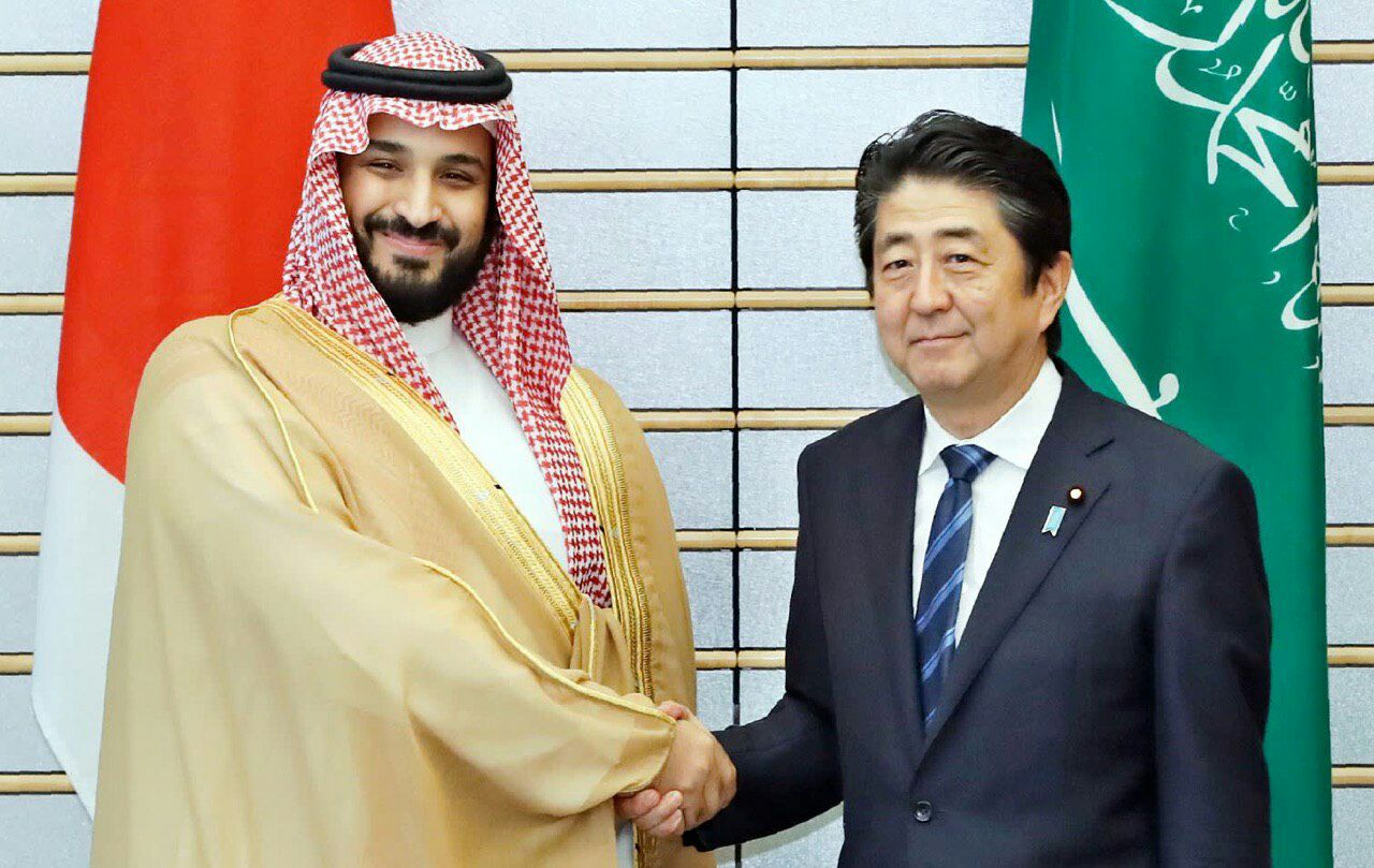 ️پایگاه خبری العربیه از دیدار محمد بن سلمان ولی‌عهد سعودی و آبه شینزو، نخست‌وزیر ژاپن در ریاض خبر داد.