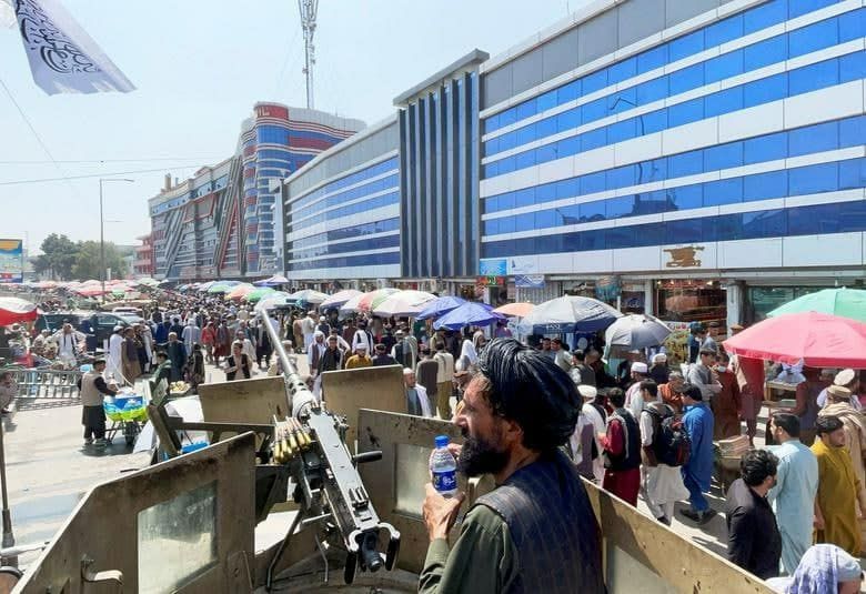️تامین امنیت بازار صرافان شهر کابل به شیوه طالبانی