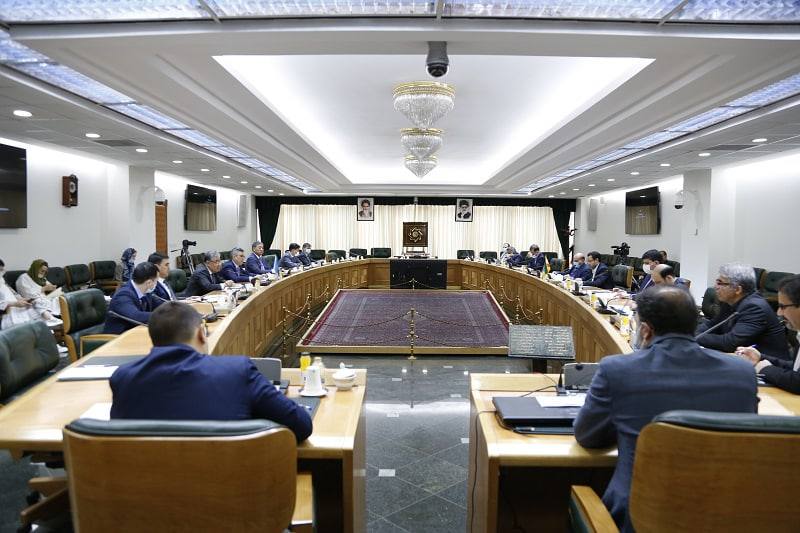 راهکارهای توسعه همکاری های بانکی و مناسبات اقتصادی میان ایران و قزاقستان بررسی شد
