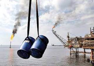 رویترز: پالایشگاه‌های هند پول بخشی از نفت خریداری‌شده از روسیه را با یوآن می‌پردازند